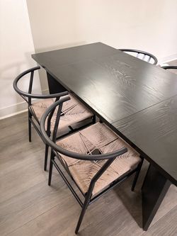 Black Dining Table with Wishbone Chairs Set