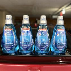 Crest Mouthwash bundle $20