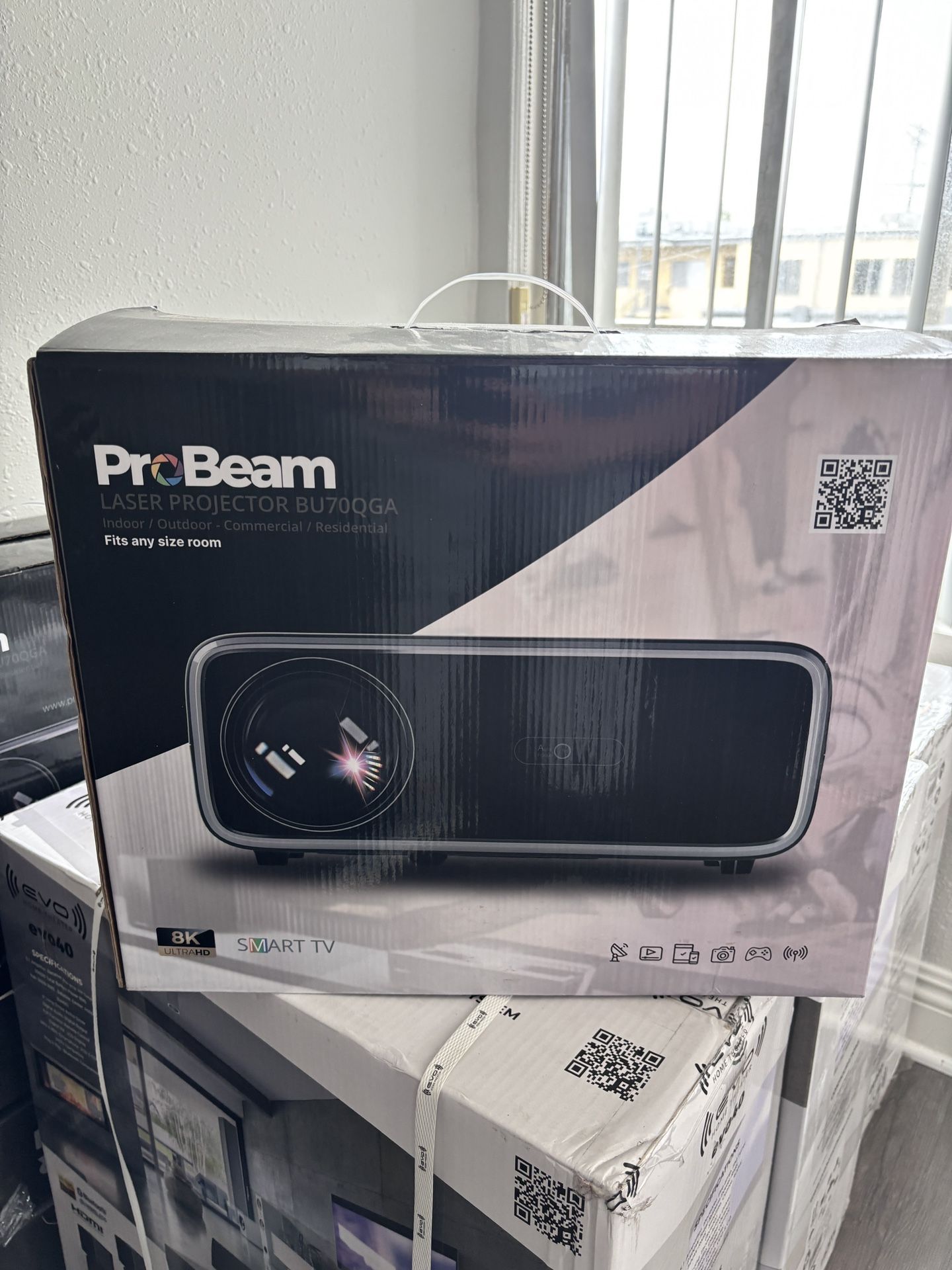 LASER PROJECTOR - PRO BEAM 8K ULTRAHD