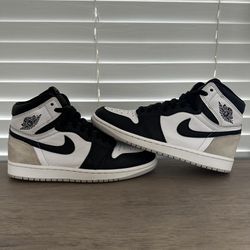 Nike Air Jordan 1 “Bleached Coral” Size 8