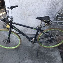 IZIP E3 PATH Electric Bicycle