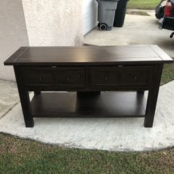 TV stand with pull out drawers