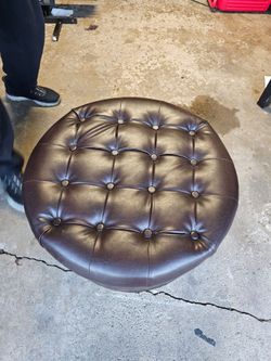 Round Tufted Leather Ottoman