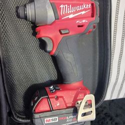 Milwaukee Power Tool & Battery