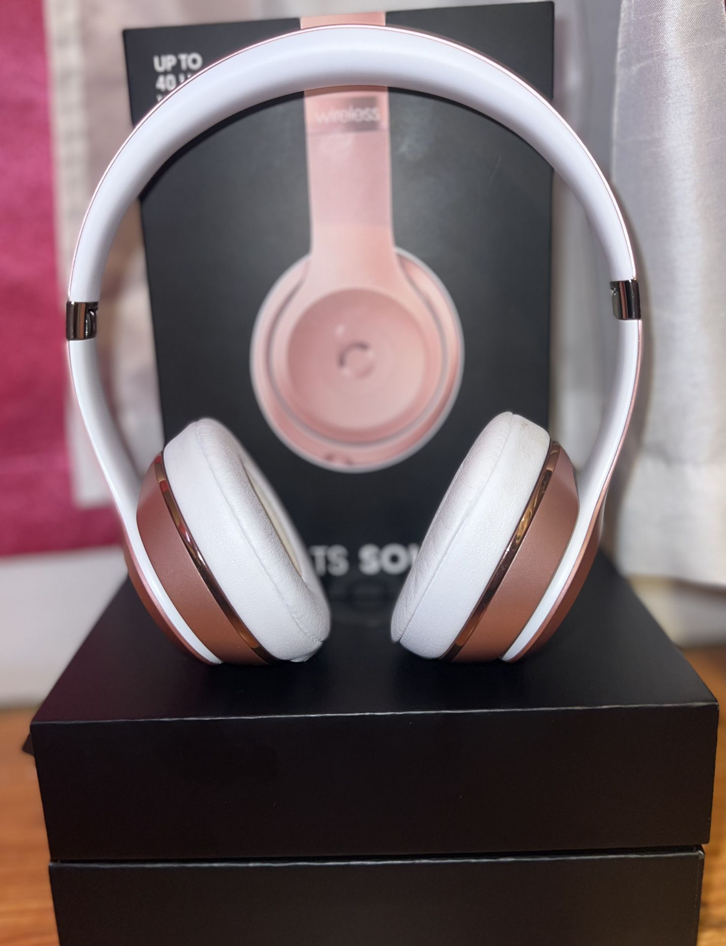 Rose Gold Solo 3 Beats