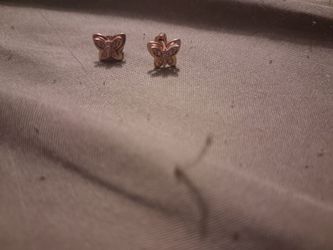 Gold  ear 14k