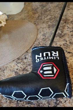 Bettinardi Limited Run Putter Headcover and putter