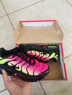 Kid Shoes Airmax Hyper Pink Size 2.5y