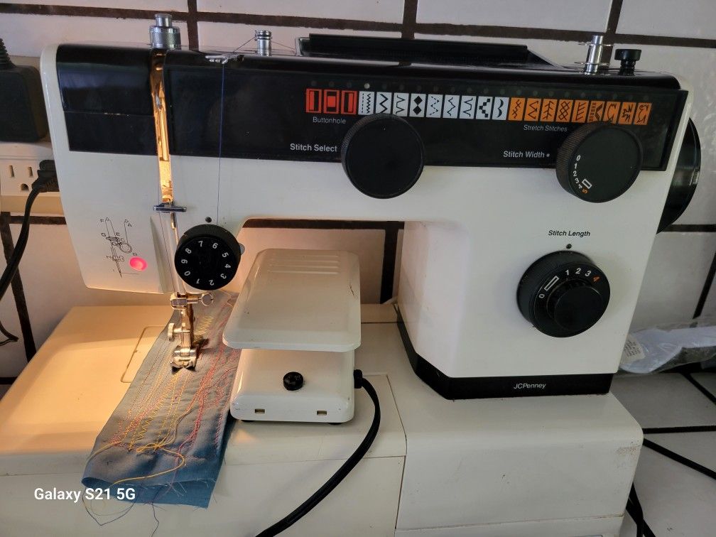 Sewing machine brand Jesse penny. Work good