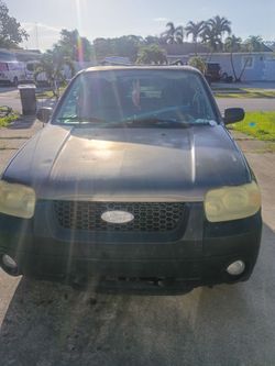 2005 Ford Escape