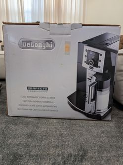 Brand New De'Longhi Perfecta Cappuccino Fully Automatic Espresso Machine (ESAM5500)