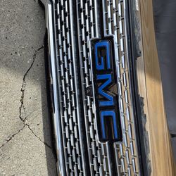 2020 sierra 3500hd Oem Grill