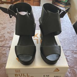 Bull Boxer Black Shoes Size 9M