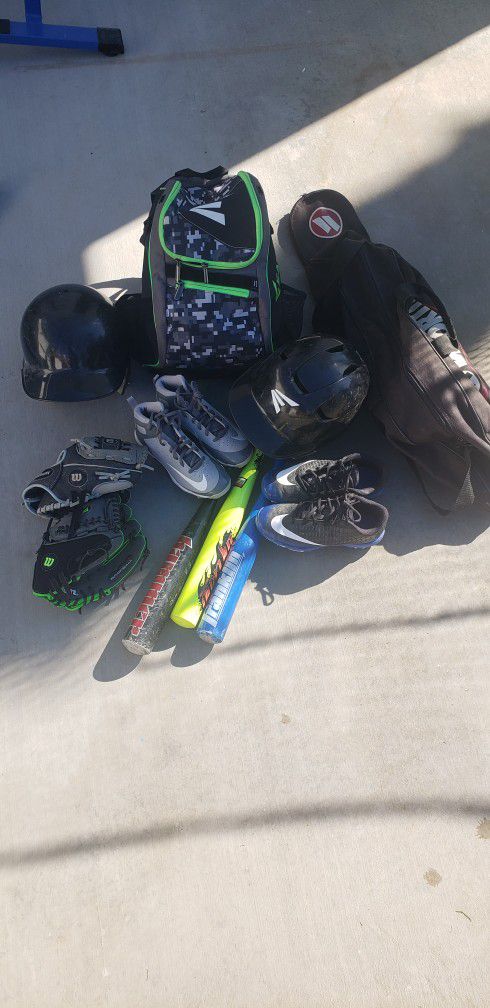 T-ball And 6u Baseball Equipment 