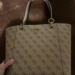 Guess Purse Original (New)