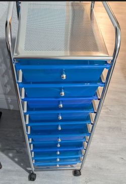 Like new 10 drawers organizer cart with wheels.