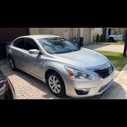 Nissan Altima 