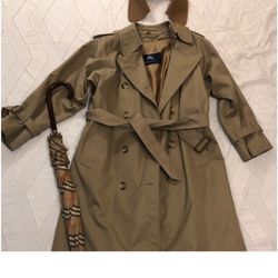 Burberry Coat L