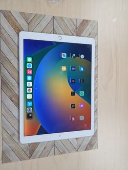 Ipad 12.9 inch pro 2nd gen..256gb unlock