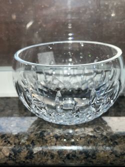 5X3.5 Waterford Crystal "Araglin" Bowl Signed.