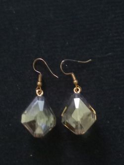 Earrings $4