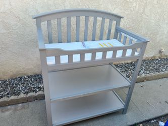 GRACO Pebble Gray Wooden Changing Table With Two Shelves (00524-36F) Brand New