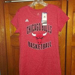 WOMENS LARGE CHICAGO BULLS BUTLER ADIDAS 4HER SHIRT NEW WITH TAGS 