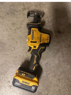 Saw and battery