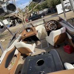 1996 Stingray Runs New Interior, Motor Kept Real Clean, Pink Step, In I Don’t Have The Space For It No More Hand