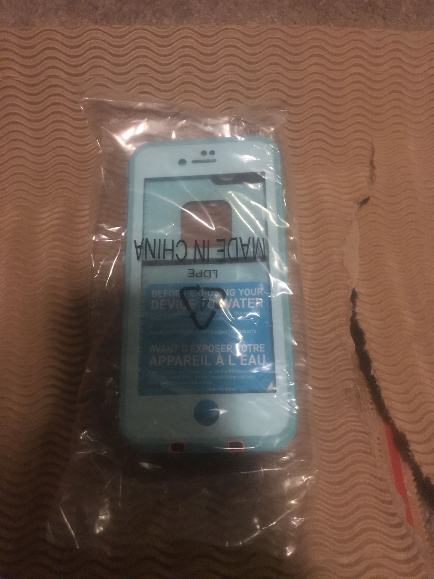 iPhone 7/8 lifeproof case