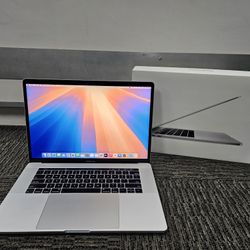 Apple Macbook Pro 15" Retina Six Core I7 Laptop 16 GB RAM 512 GB SSD 