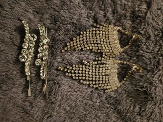 Prom earrings with hair barinettes
