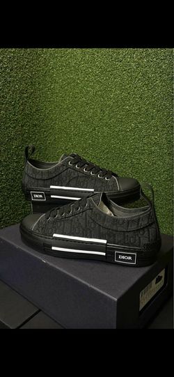 Dior B23 8,9