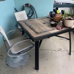 Outdoor Dining Table And Chairs