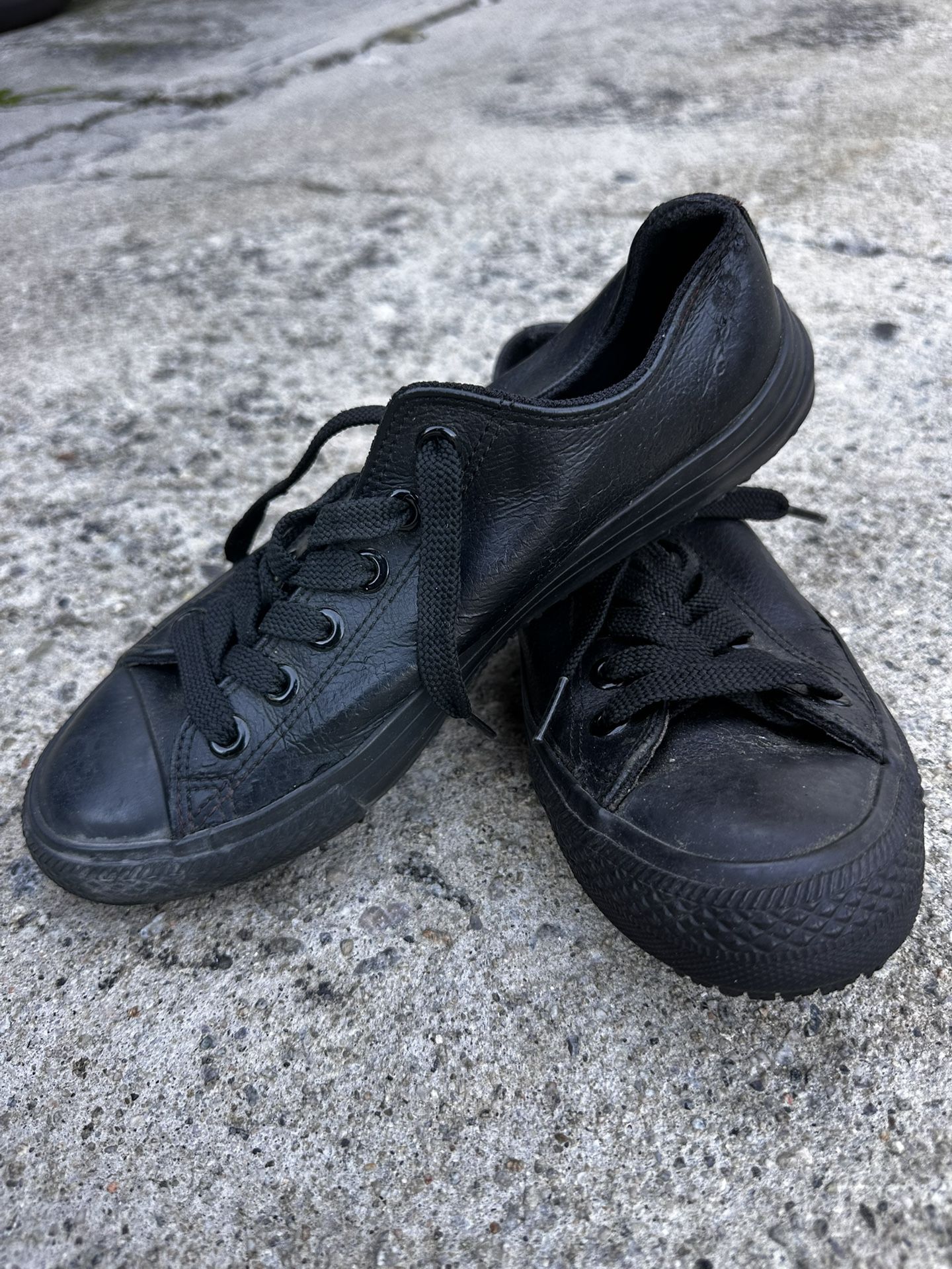 Slip Resistant Sneakers