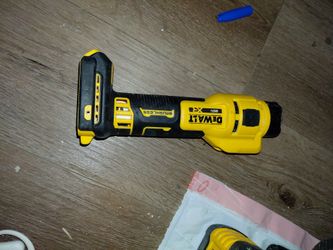 Dewalt cut out tool