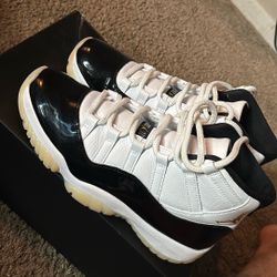RETRO JORDAN 11’s 