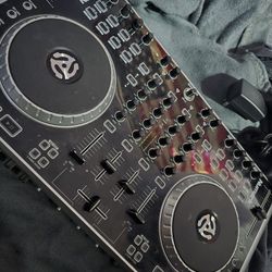 Numark N4 4-Deck Digital DJ Midi Controller And Mixer