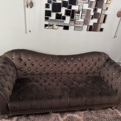 One Piece Couch 