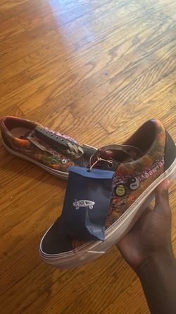 Size 9&size 10 available (vans)