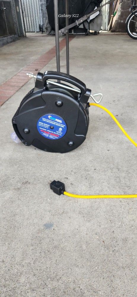 extension cord retractable