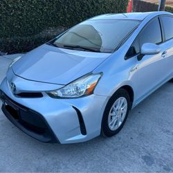 2016 Toyota Prius V Two
