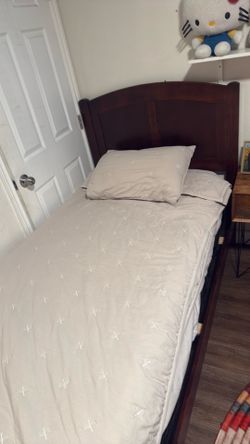 Cama de Madeira