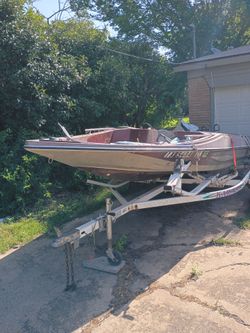 Make offer 1982 project boat and trailer no title