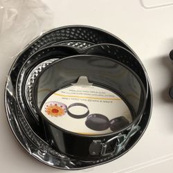 Three Springform Bake Pan Set 