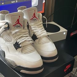 Jordan 4 White Cement 8.5