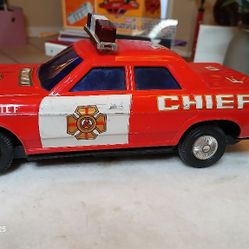 Vintage Fire Chief  FD  Tin Car SKK JAPAN SPIN TIRES MISSING
