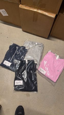 Alo crewneck, zip pull over