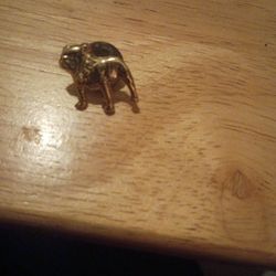 vintage gold-tone Mack Truck bulldog tie tack or lapel pin. 