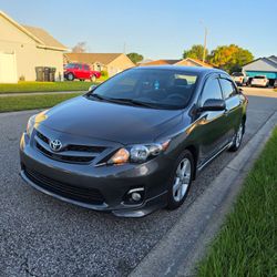 2013 toyota corolla S model
